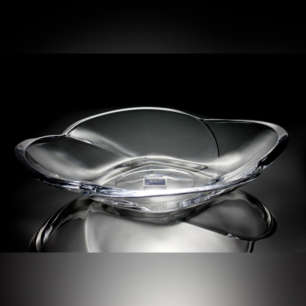 Mikasa Petals Centerpiece Crystal Bowl